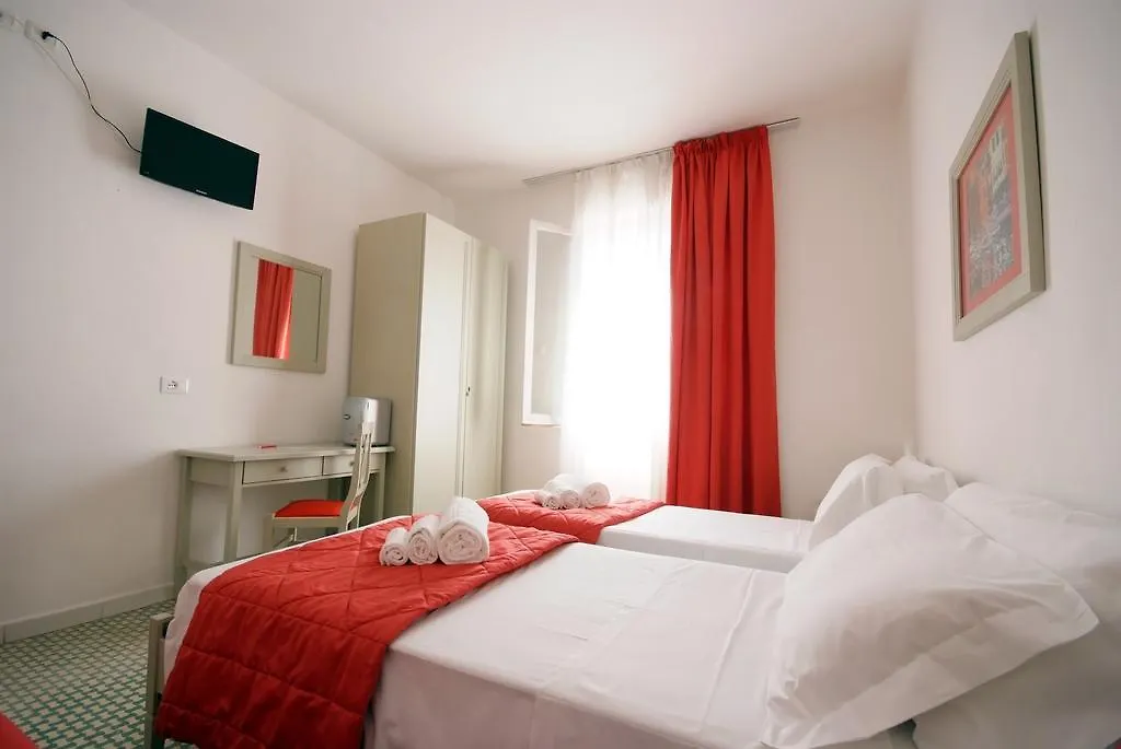 Albergo Dei 10 Colori Procchio  2*, Procchio (Isola d'Elba) Italy