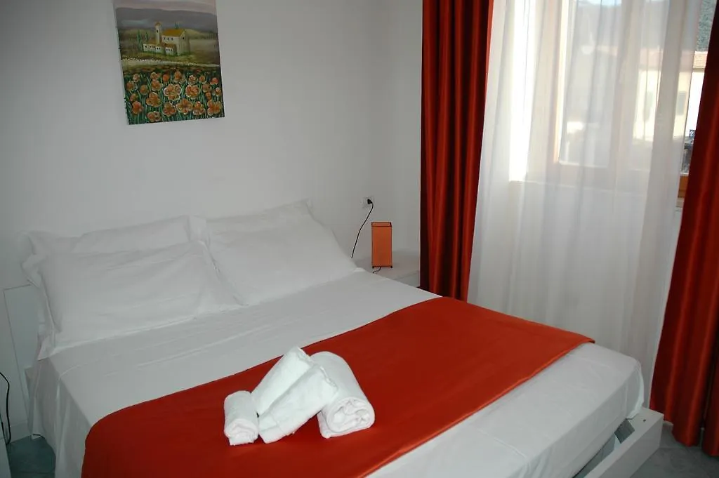 ** Ξενοδοχείο Albergo Dei 10 Colori Procchio  Ιταλία