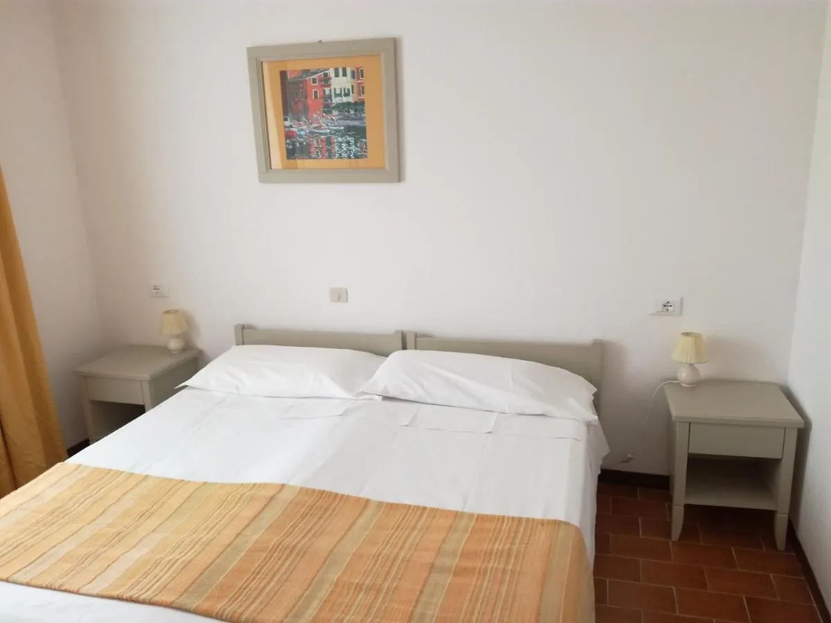 Albergo Dei 10 Colori Procchio  Ιταλία